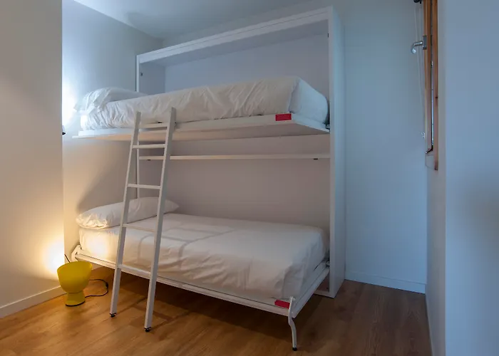 Sansebay Готель