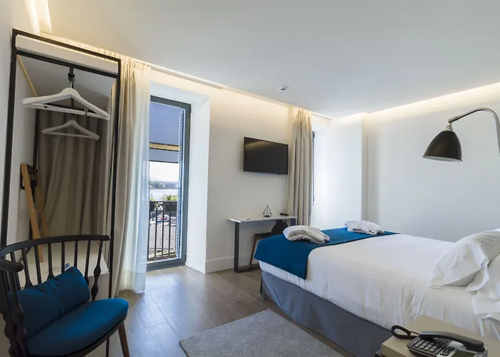 Готель Sansebay