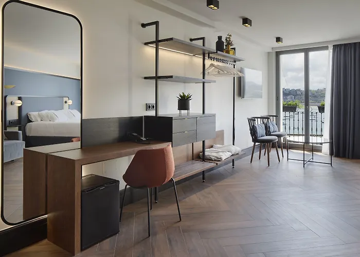 Sansebay Готель