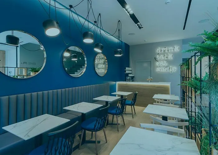 Готель Sansebay